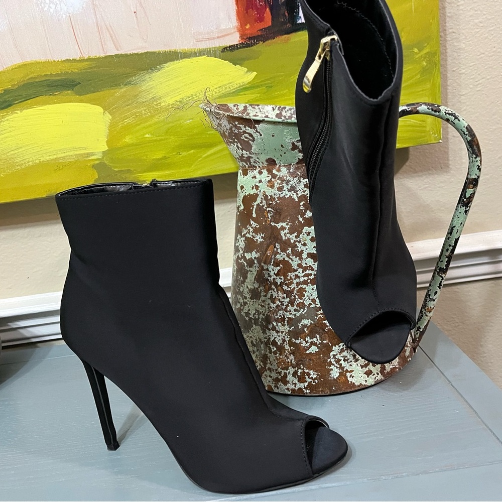 Elegant Black Peep-Toe Ankle Boots